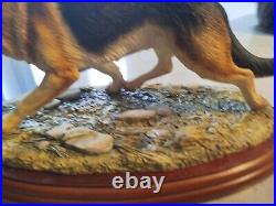 Vintage 1999 Border Fine Arts German Shepherd By M Turner Statue