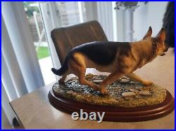 Vintage 1999 Border Fine Arts German Shepherd By M Turner Statue