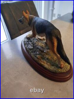 Vintage 1999 Border Fine Arts German Shepherd By M Turner Statue