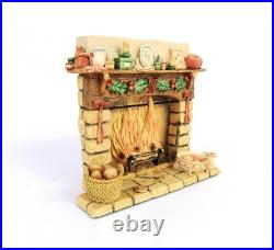 Vintage Border Fine Arts Brambly Hedge'Christmas Fireplace' BH24 Boxed