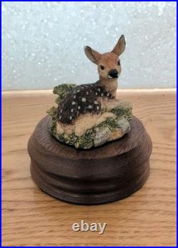 Vintage Border Fine Arts Morning Mist Roe Deer Fawn Figurine Model SRE5 1994 VGC