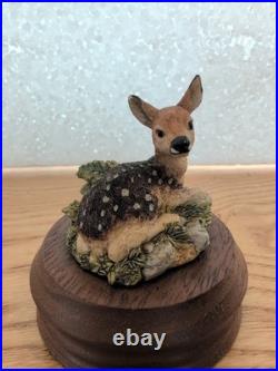 Vintage Border Fine Arts Morning Mist Roe Deer Fawn Figurine Model SRE5 1994 VGC