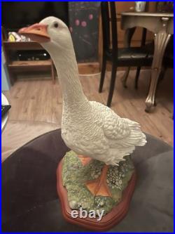 Vintage The Goose Figure No-A0125 Russell Willis. Border Fine Arts