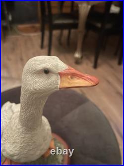 Vintage The Goose Figure No-A0125 Russell Willis. Border Fine Arts