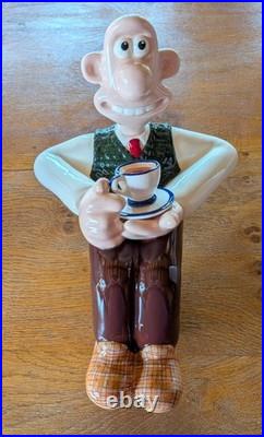 Wallace & Gromit Wallace In Armchair Teapot, Border Fine Arts, Boxed