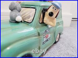 Wallace and Gromit Van Money Bank Border Fine Arts No. A6491 Box RARE