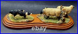 Well Detailed Border Fine Arts Suffork Ewes And Collies Figurine Ayres