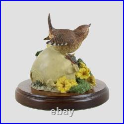 Wren and Chicks Border Fine Arts
